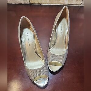 Bandolino Gold Champagne Sparkle Fabric Peep-toe Women's Size 6.5M Pumps Heels